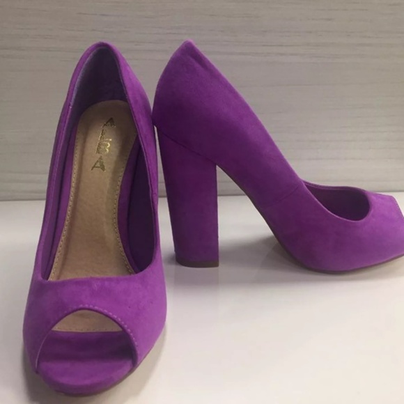Alba Cintha Faux Suede Peep Toe Chunky Heel Pump 6 - Picture 2 of 5